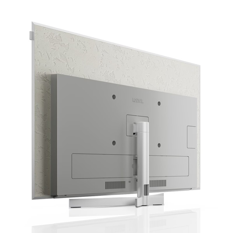TV Loewe stellar 48 Tizen — acabado aluminio con trasera de hormigón.