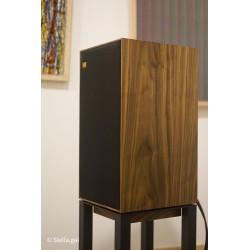 Wharfedale Linton Nogal — ambiente en salón
