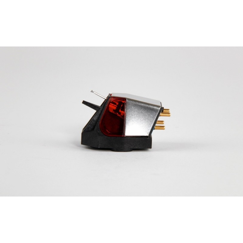 Rega Nd3, vista lateral