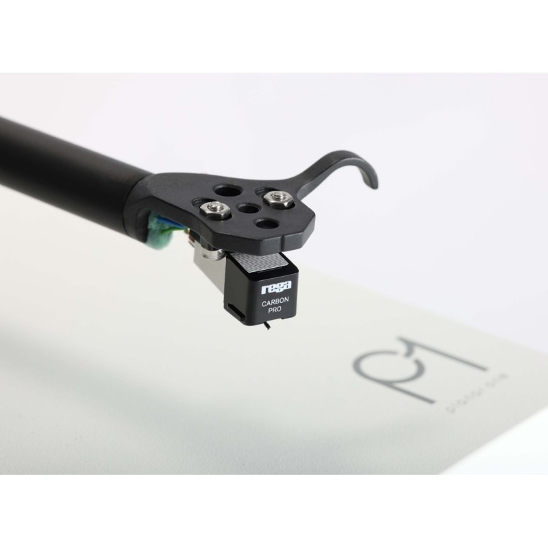 Rega Carbon Pro — vista montada en brazo planar 1