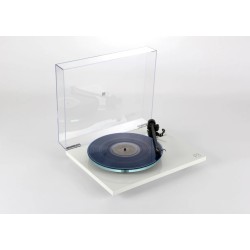 Rega Planar 3 Blanco — vista cenital con tapa abierta