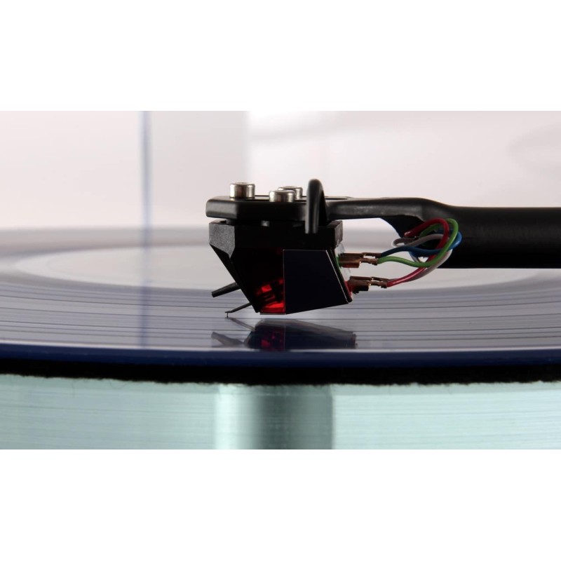Rega Planar 3 blanco — vista aguja sobre el disco