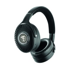 Focal Bathys — vista de tres cuartos en acabado Deep Black