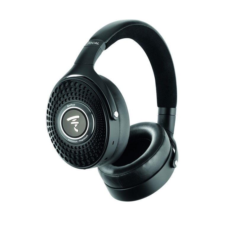 Focal Bathys — vista de tres cuartos en acabado Deep Black