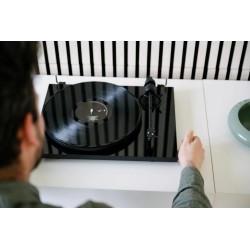 Pro-Ject E1.2 — Giradiscos hecho a mano en Europa | Stella AV