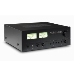 NAD C 3030 — vista en tres cuartos desde arriba que muestra el chasis compacto