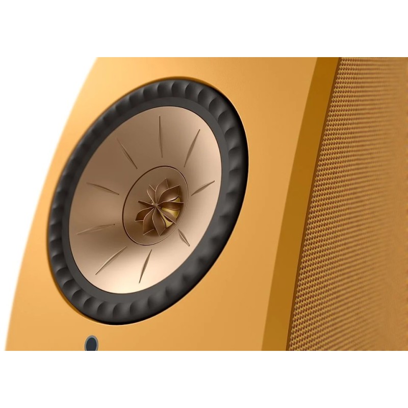 KEF LSX II Amber Haze — detalle del Uni-Q