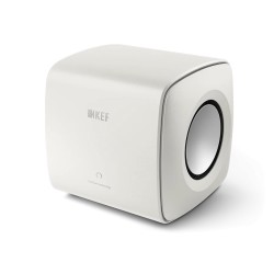 KEF KC62 Mineral White — subwoofer compacto Uni-Core, vista en ángulo | Stella AV