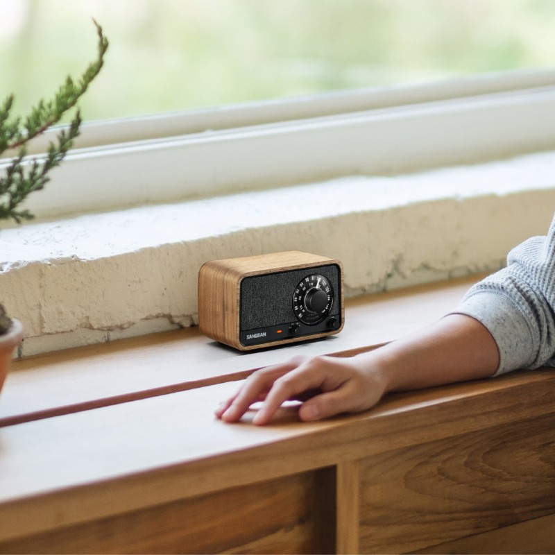 Sangean WR-8 — radio AM/FM de madera con Bluetooth y batería — imagen 6