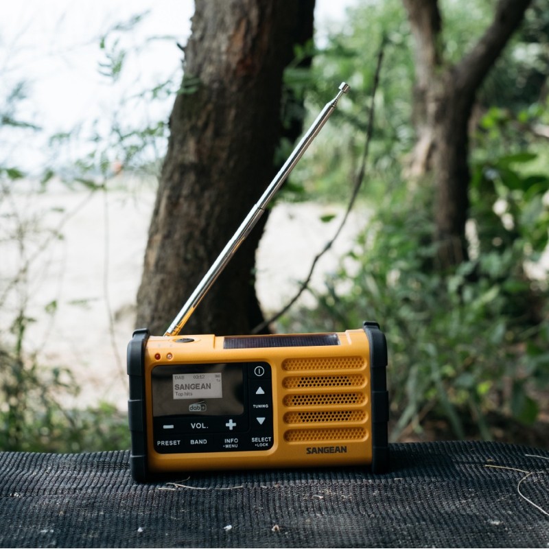 Sangean MMR-88 DAB — radio de emergencia con dinamo, solar y linterna — imagen 7