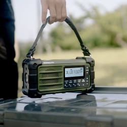 Sangean MMR-99 — radio de emergencia con Bluetooth, IP55 y dinamo — imagen 16