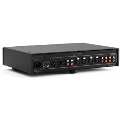 Hegel P30A, panel trasero