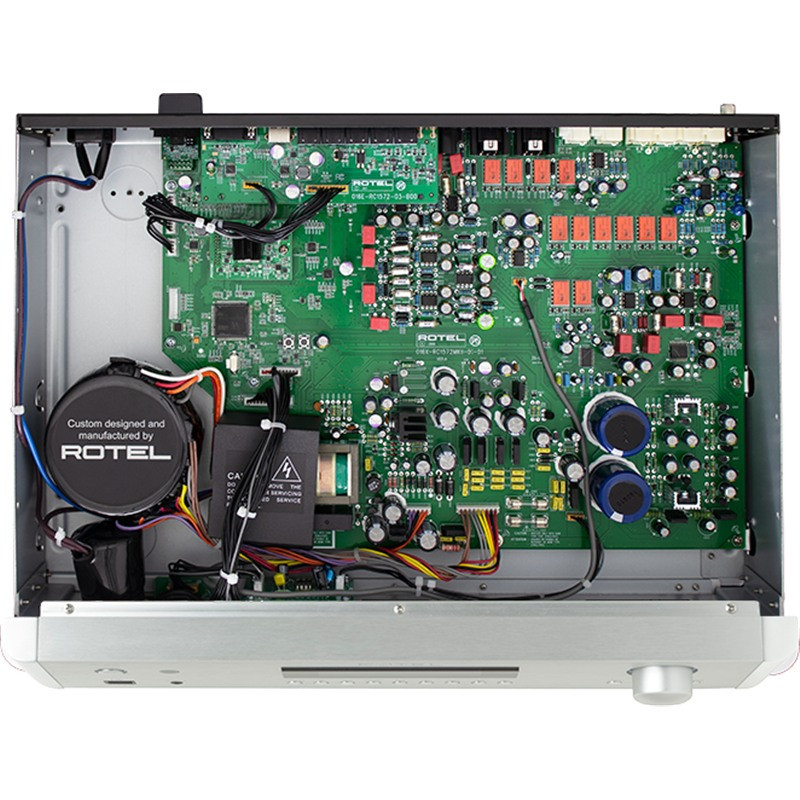 Rotel RC-1572 MkII, interior