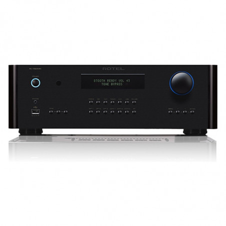 Rotel RC-1590 MkII, frontal negro
