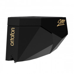 Ortofon 2M Black, vista en ángulo desde la izquierda