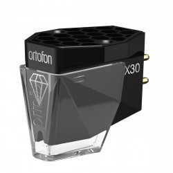 Ortofon MC X30 con el protector de aguja puesto