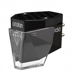 Ortofon MC X50 con el protector de aguja puesto