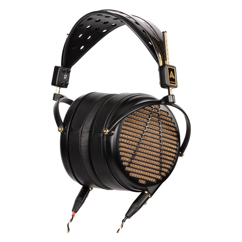 Audeze LCD-4z, vista tres cuartos