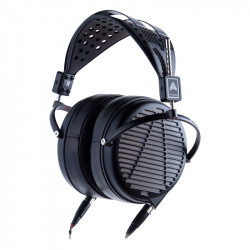Audeze LCD-MX4, vista tres cuartos