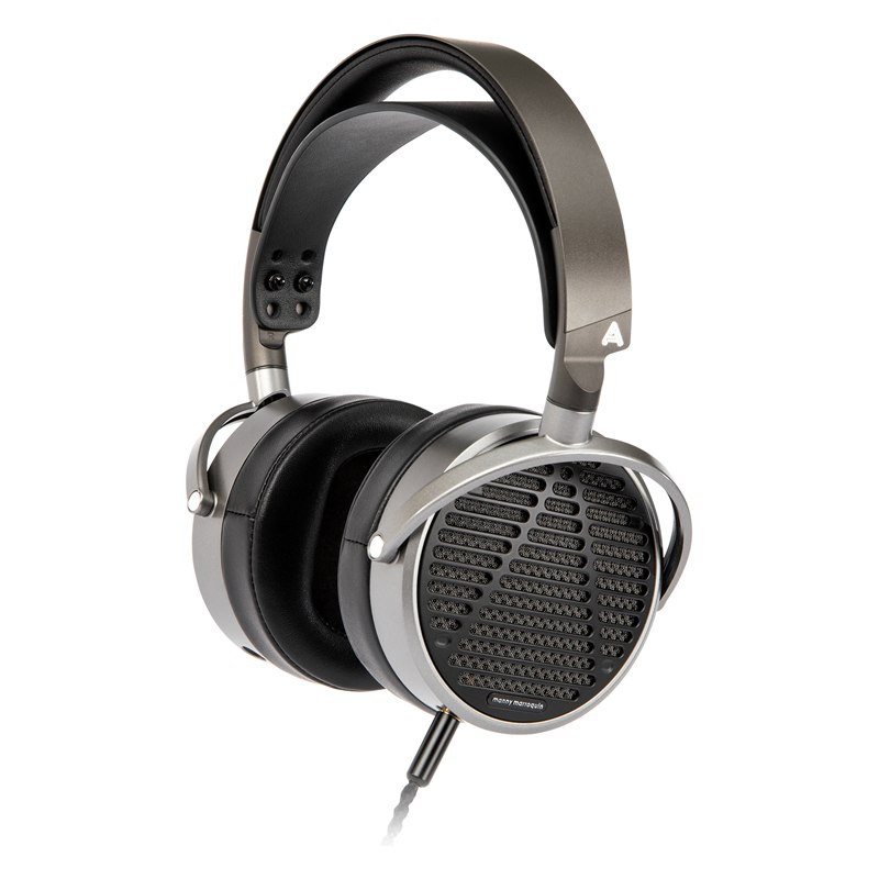 Audeze MM-100, vista tres cuartos