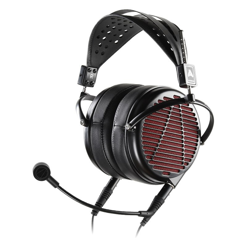 Audeze LCD-GX, tres cuartos con micrófono