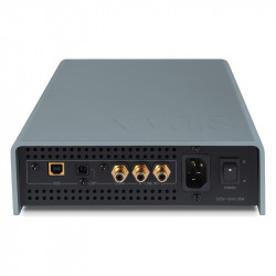 STAX SRM-D50, conexiones traseras: USB, óptica, coaxial y entrada RCA