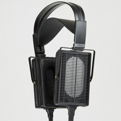 STAX SR-L700 Mk2, vista tres cuartos