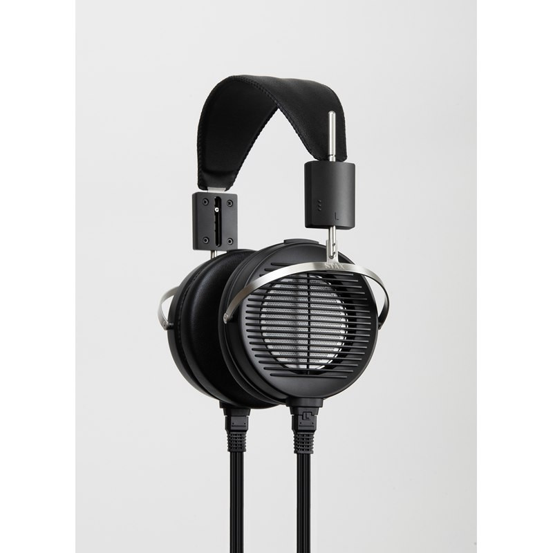 STAX SRS-X1000, auriculares SR-X1, vista tres cuartos