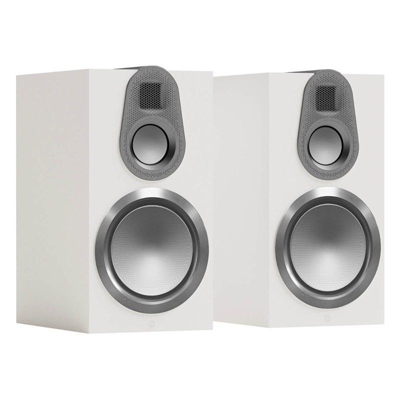 Monitor Audio Gold 100 6G, vista 3/4 sin rejilla, blanco satinado