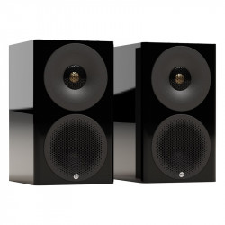 Monitor Audio Radius 3 4G, vista en ángulo, negro brillante