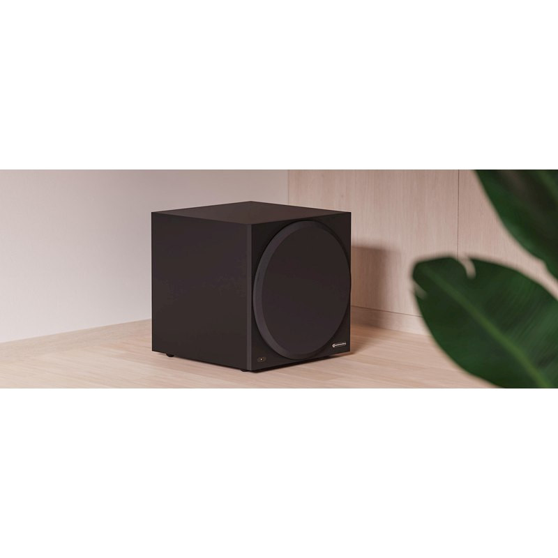 Monitor Audio Vestra W15 en un salón