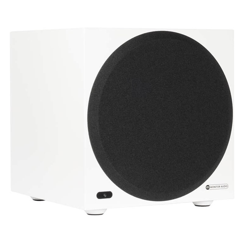 Monitor Audio Anthra W10 con rejilla, vista en ángulo, blanco satinado