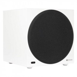 Monitor Audio Anthra W12 con rejilla, vista en ángulo, blanco satinado