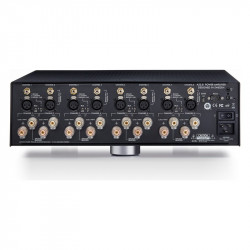 Primare A35.8, panel trasero, en negro, negro