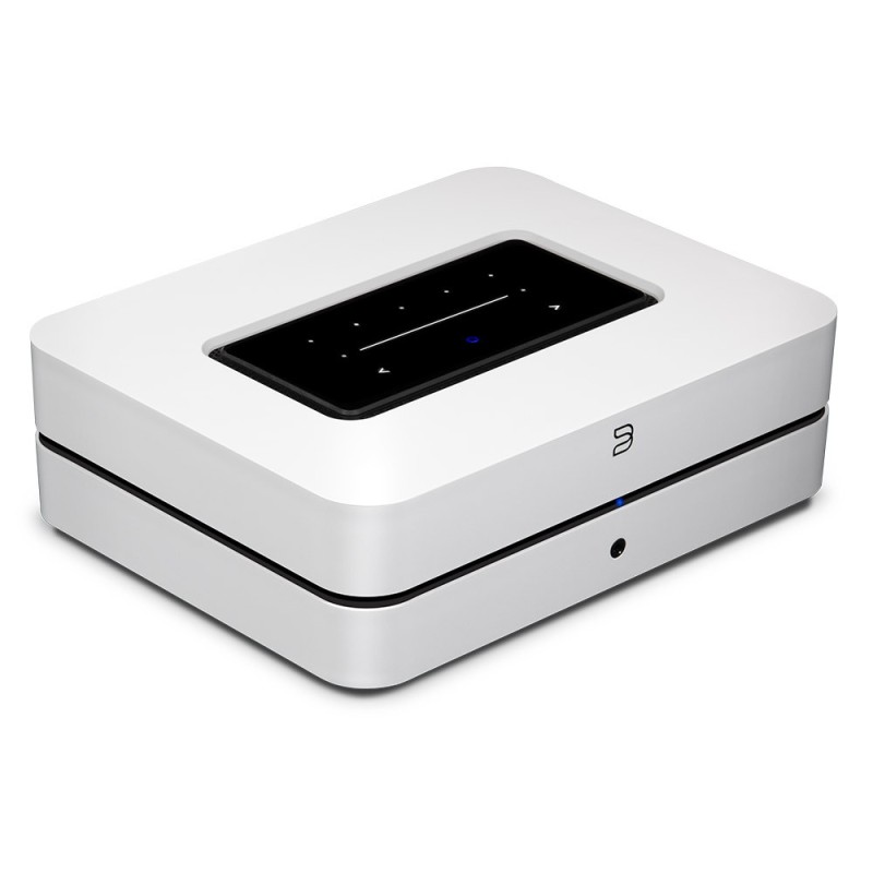 Bluesound PowerNode N330 blanco vista frontal superior lateral — reproductor todo en uno Hi-Fi