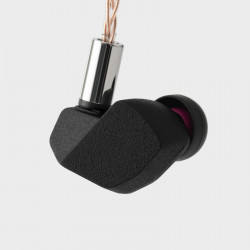 Final A6000, cápsula con cable de cobre monocristalino
