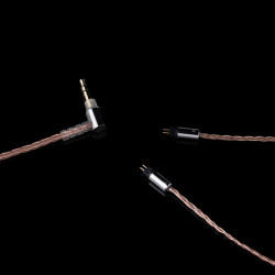 Final A6000, conectores 2-pin y clavija de 3,5 mm