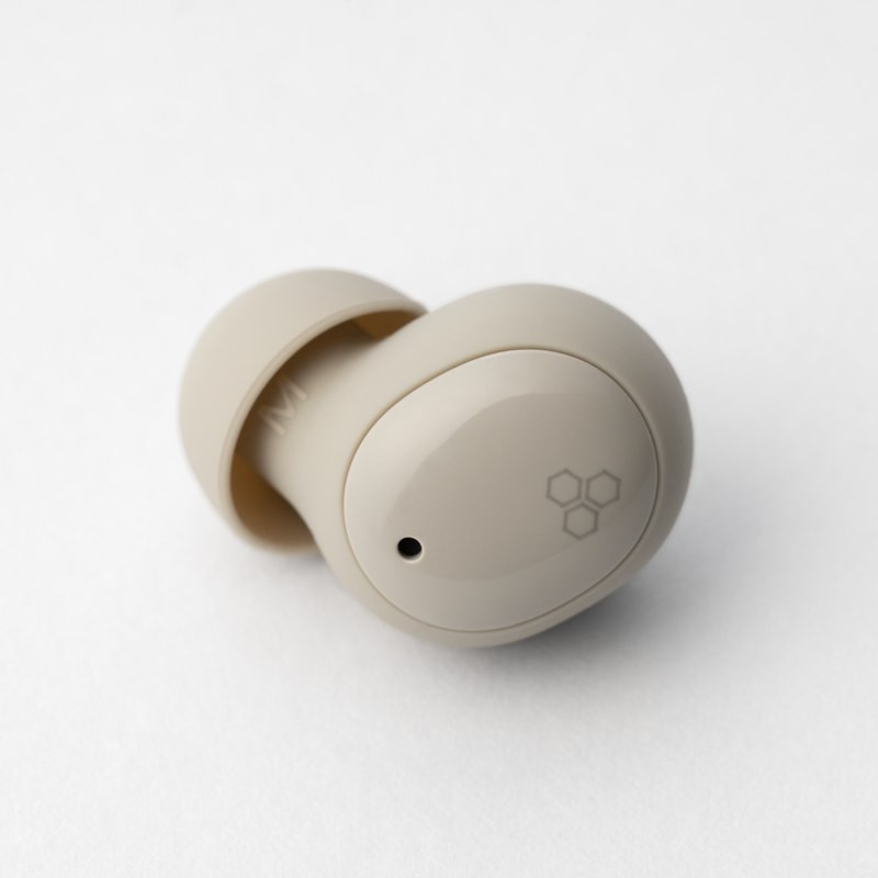 Final ZE500 for ASMR, detalle del auricular crema