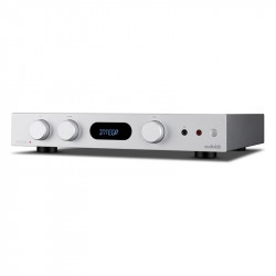 Audiolab 6000A MKII, frontal en plata