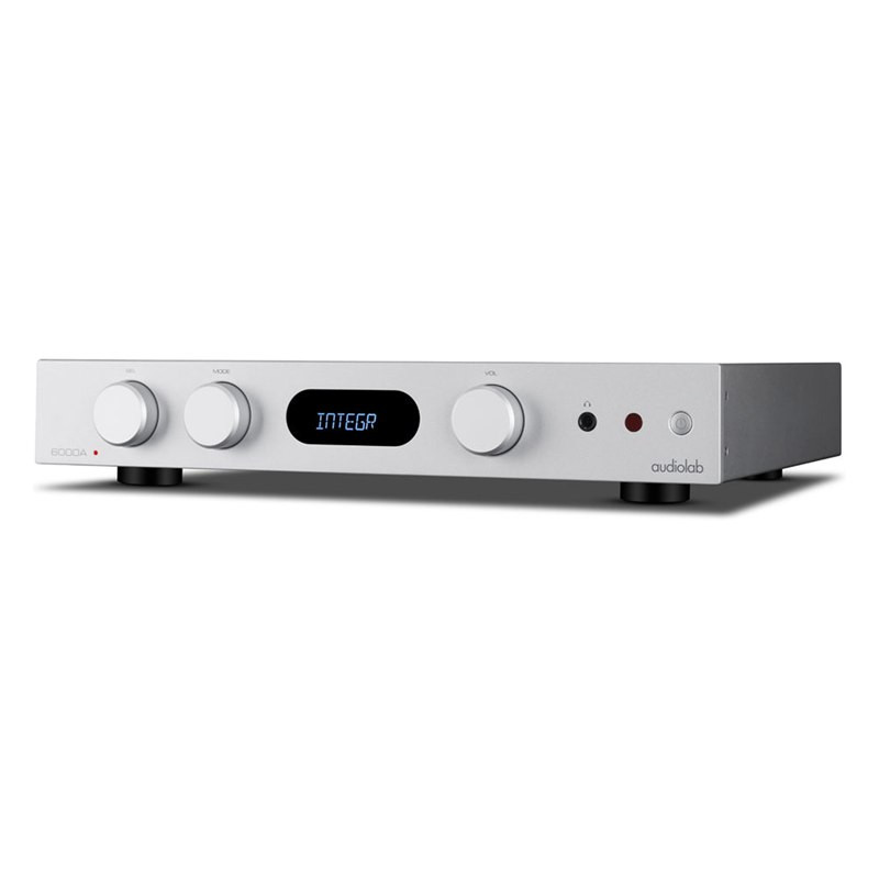 Audiolab 6000A MKII, frontal en plata