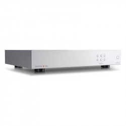 Audiolab 6000N Play, vista de tres cuartos desde la derecha en plata