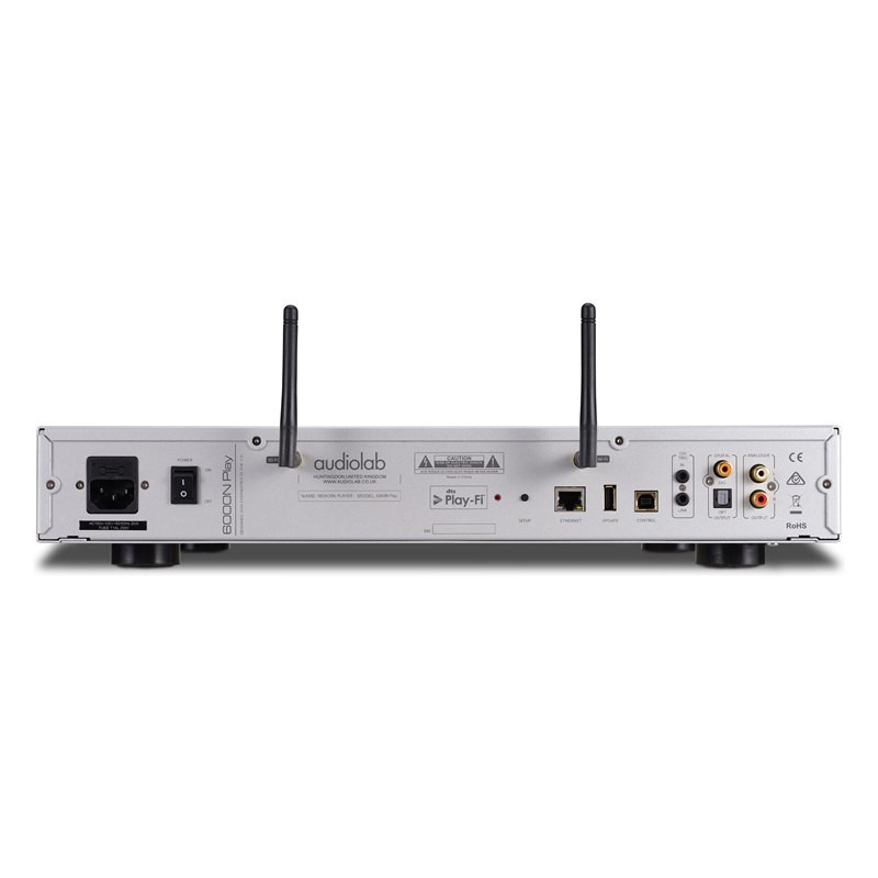 Audiolab 6000N Play, panel trasero en plata