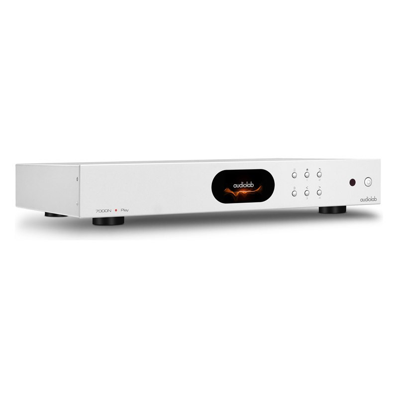 Audiolab 7000N Play, vista de tres cuartos desde la derecha en plata