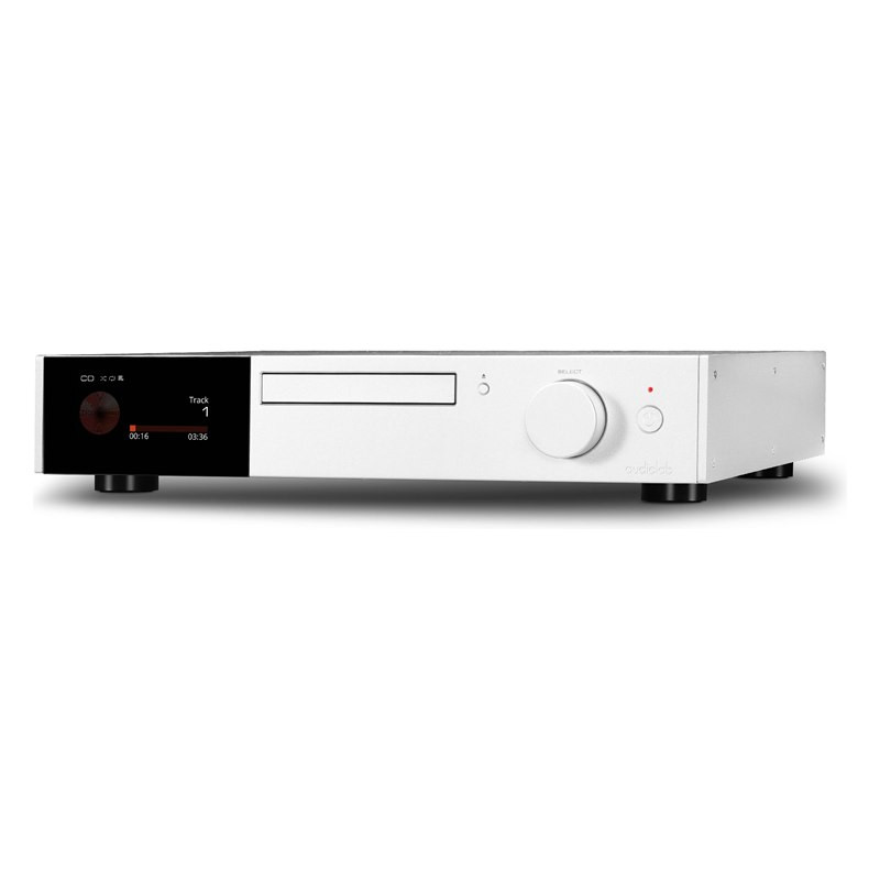Audiolab 9000CDT, vista de tres cuartos en plata con la pantalla de reproducción