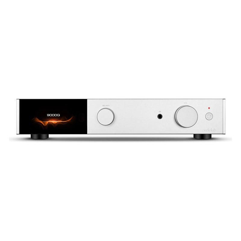 Audiolab 9000Q, frontal en plata con la pantalla encendida