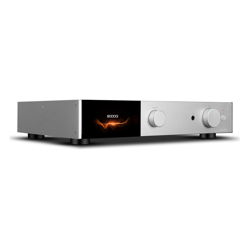 Audiolab 9000Q, vista en tres cuartos desde la izquierda, plata