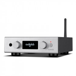 Audiolab D7 plata en vista de tres cuartos