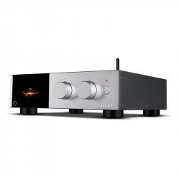 Audiolab D9 plata en vista de tres cuartos