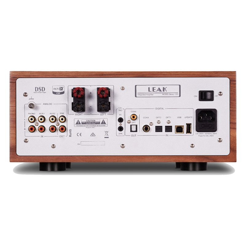 Leak Stereo 130, panel trasero con USB, coaxial, óptica y phono