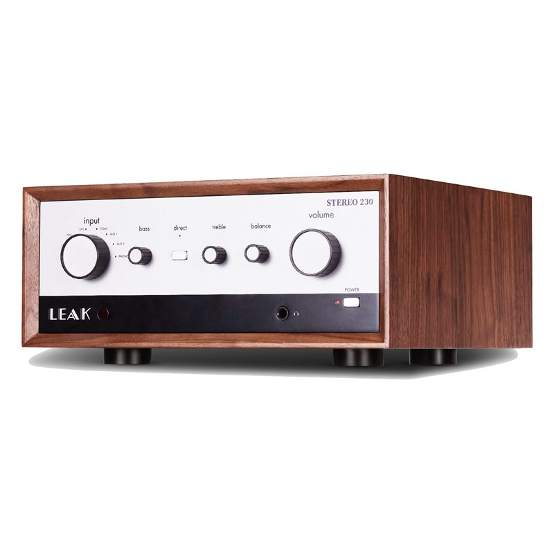 Leak Stereo 230, vista de tres cuartos en nogal